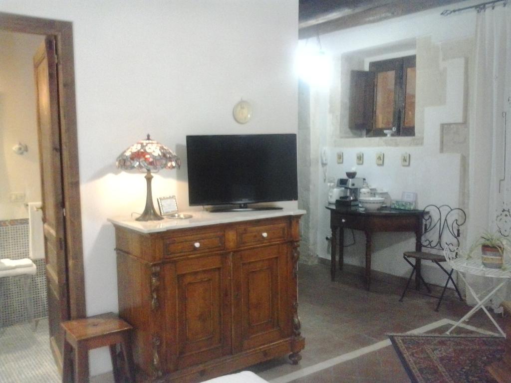 Al Tempio Di Apollo Bed & Breakfast Syracuse Room photo